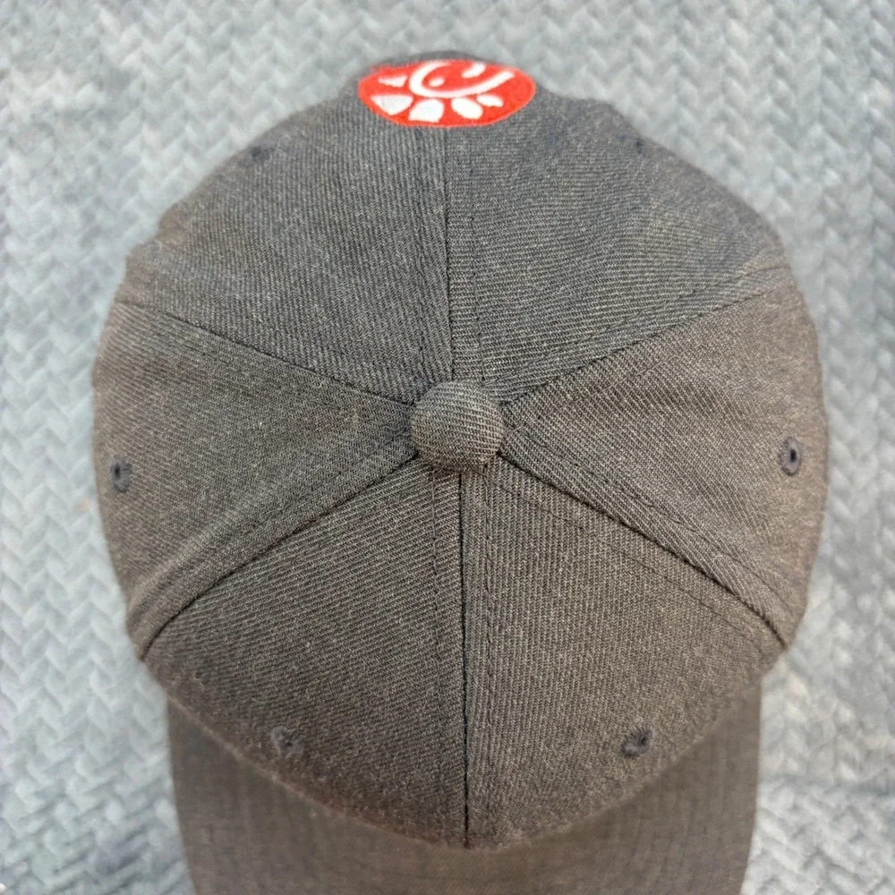 Chick-fil-A Yupoong Snapback Hat Grey What Makes You Appy Flat Bill Cap 0651